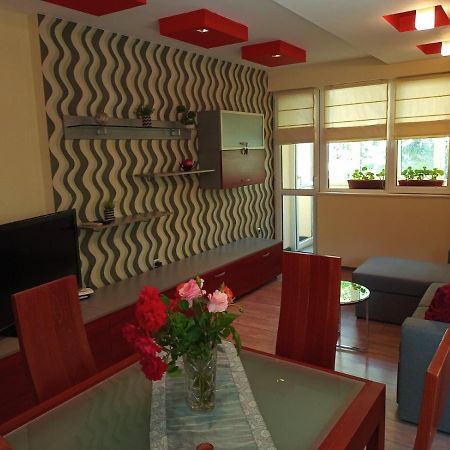 Sunrise Arena Apartment By Hsm Burgas Bagian luar foto